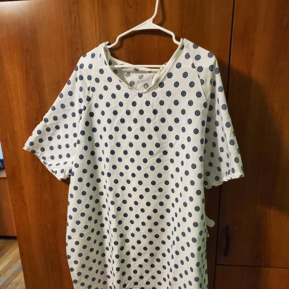 standard hospital gown